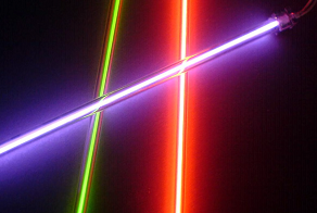 Capture d'écran vidéo Fluorescence © Mediachimie/Blablareau au labo